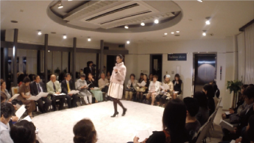 レザーコート ジャケット専門店 ファッションショー